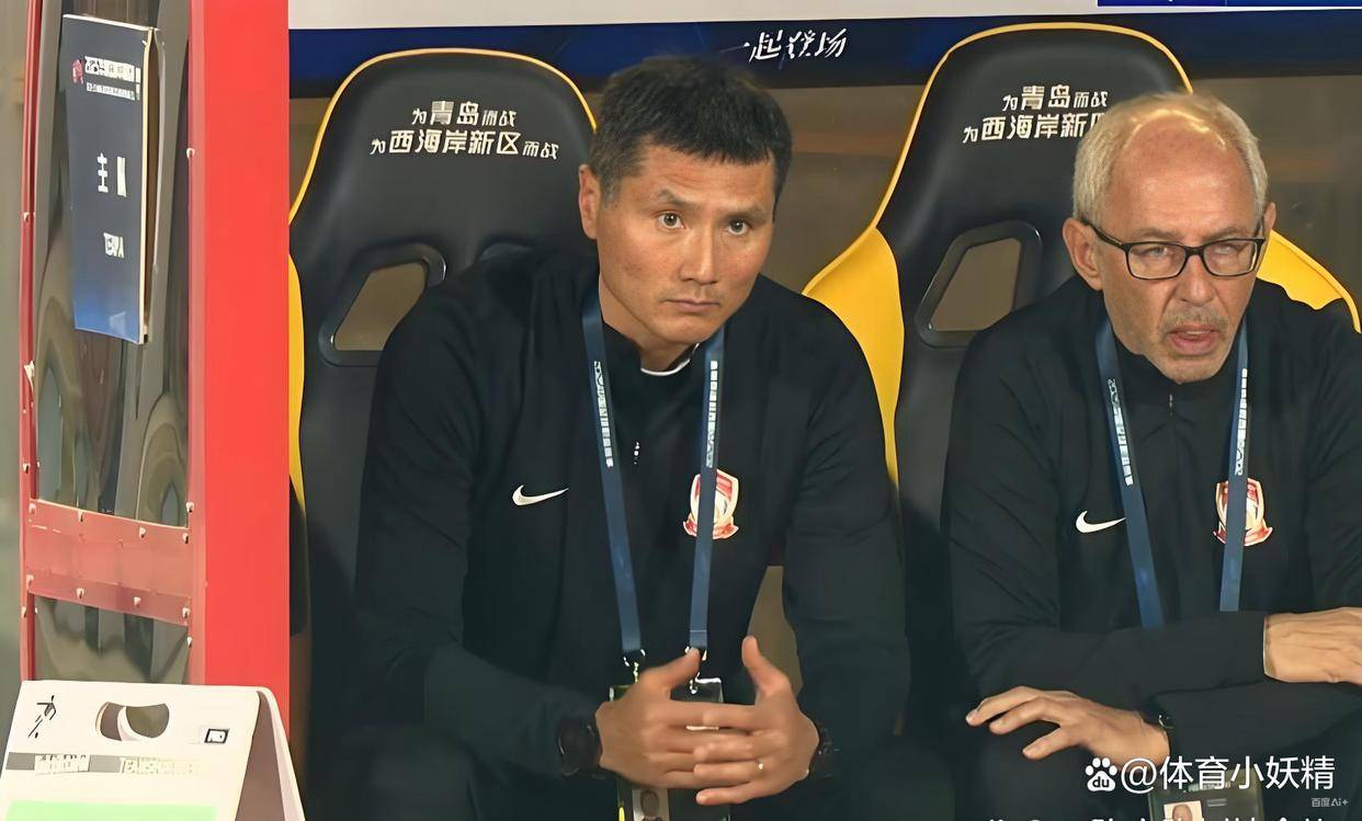 阿尔科约诺再次失利，主教练调整战术(阿尔蒂尔兰波出发)